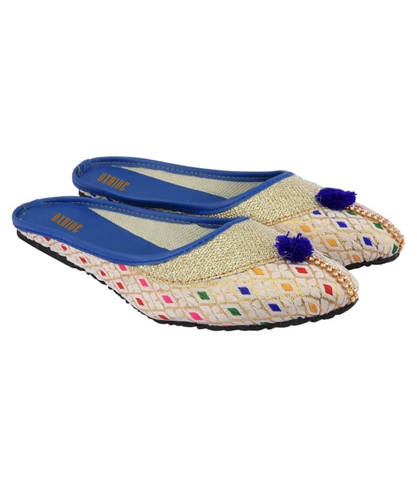 ethnic footwear for women's