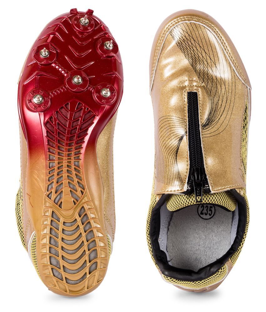 toe hugging shoes