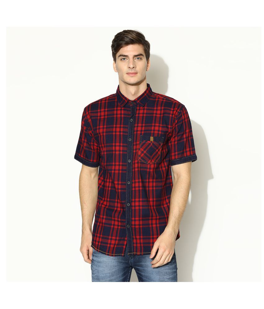 maroon shirt mens