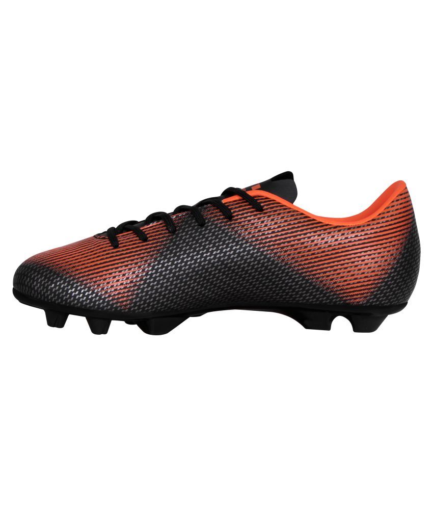 nivia carbonite football shoes