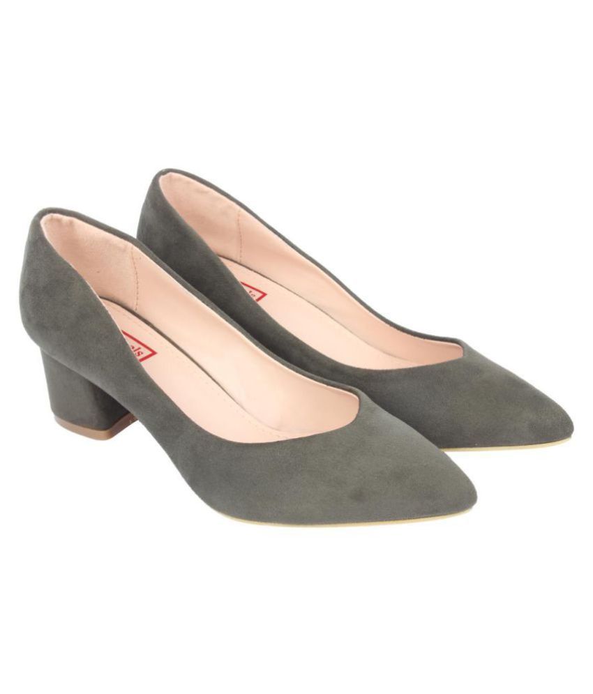 block heels green