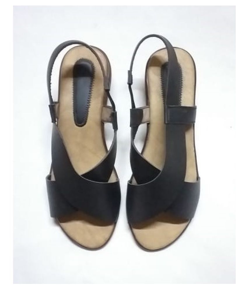 small heel black wedges
