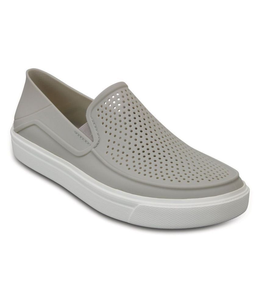 Crocs White Casual Shoes Price in India- Buy Crocs White Casual Shoes ...
