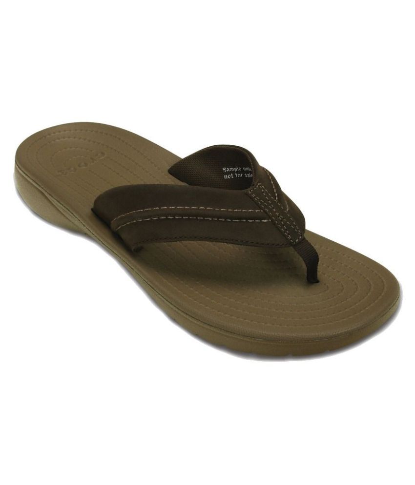 crocs thong style flip flops
