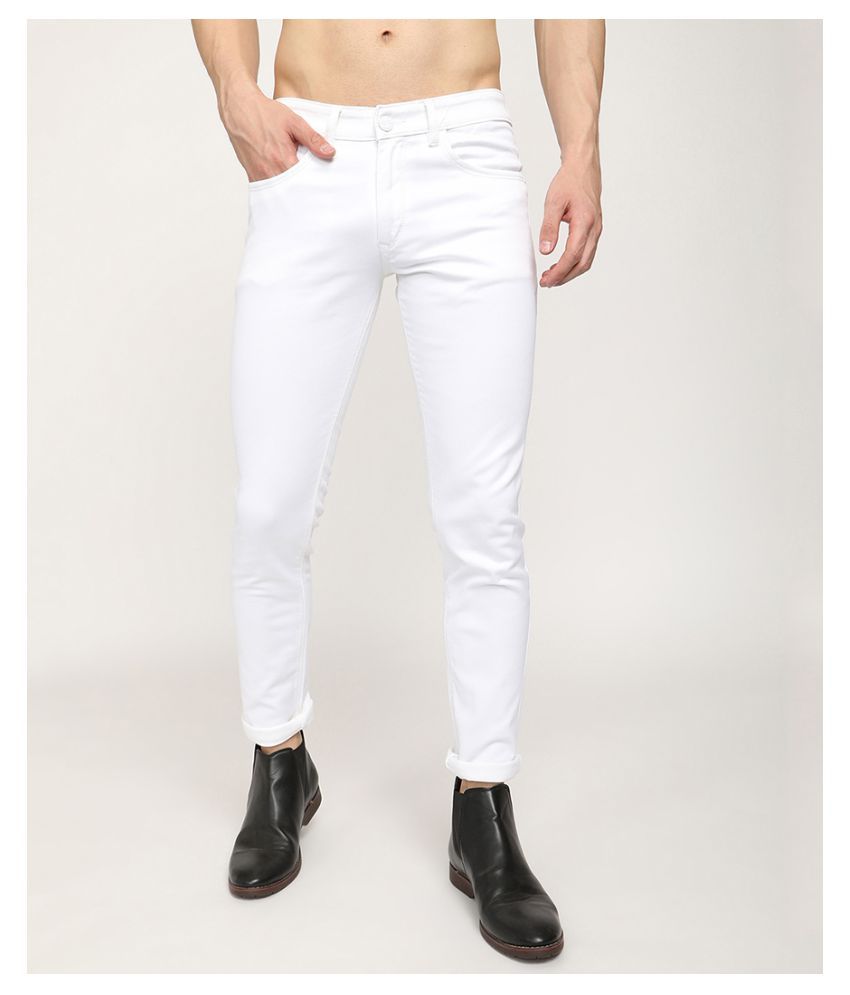 loose fit white jeans