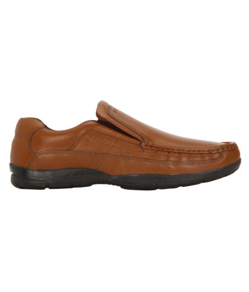 red tape flat sole shoes