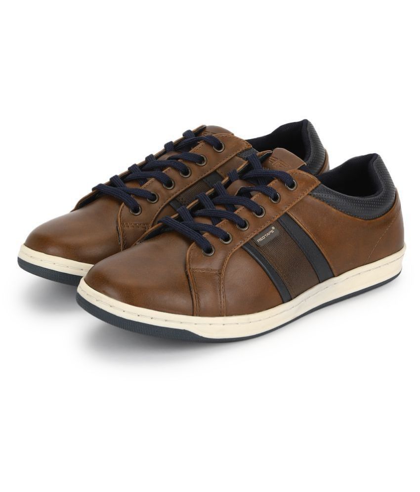 tan sneaker shoes