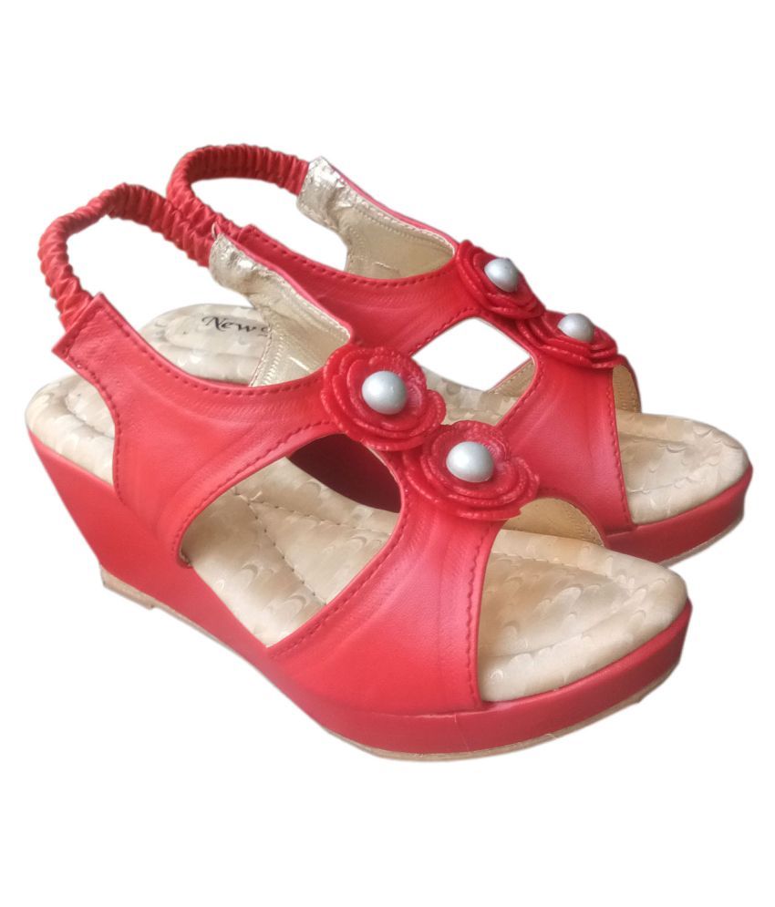 girls red wedges