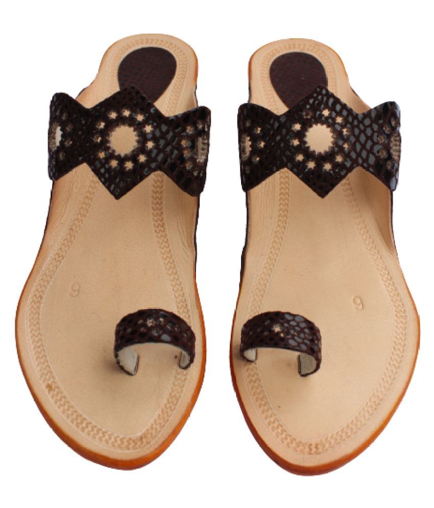 ethnic footwear for women's