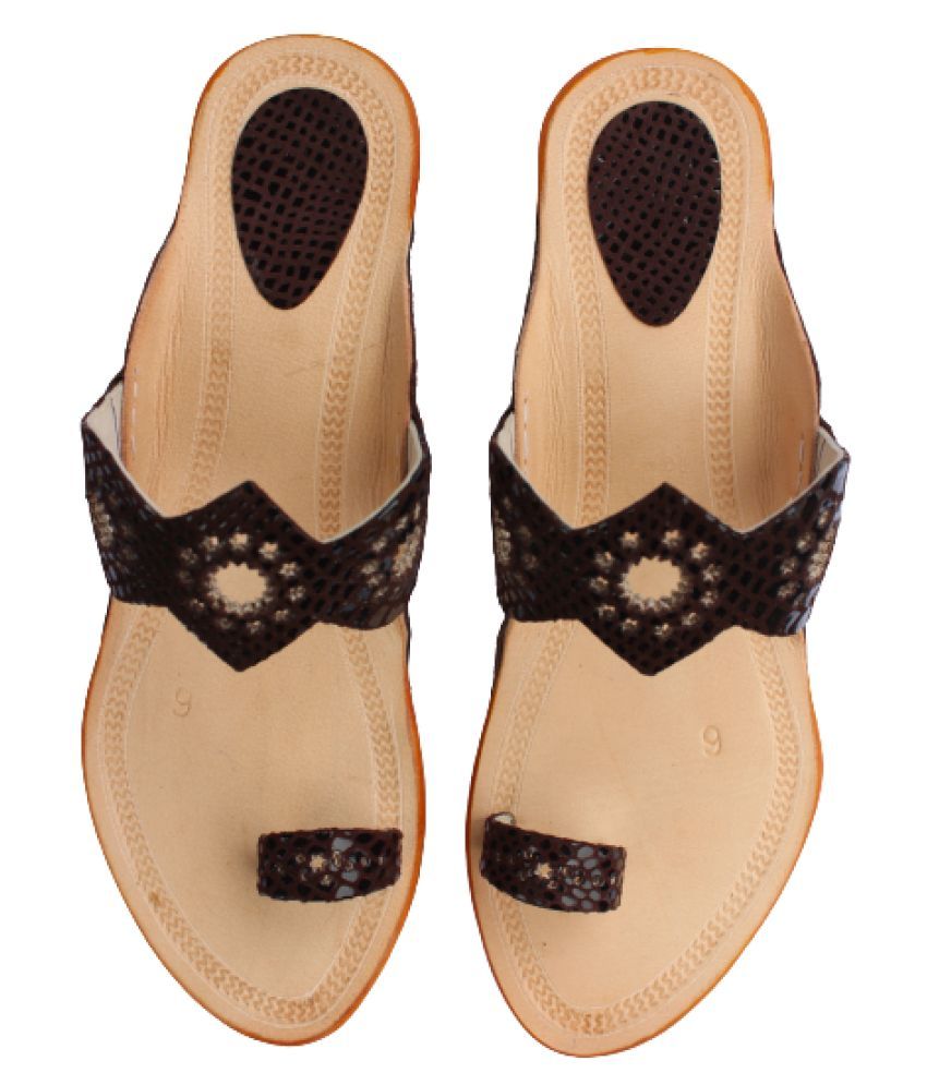ethnic footwear for women's