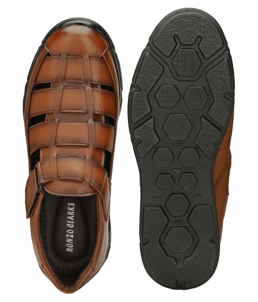 clarks tan sandals