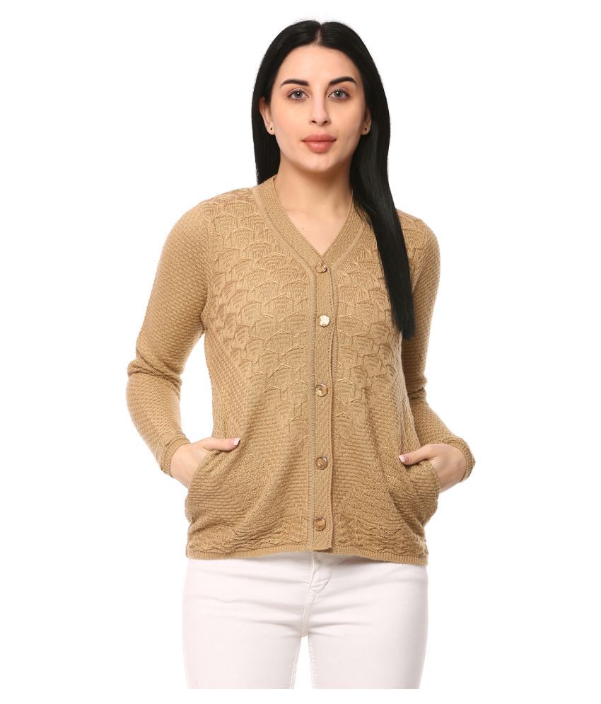 buttoned cardigan top