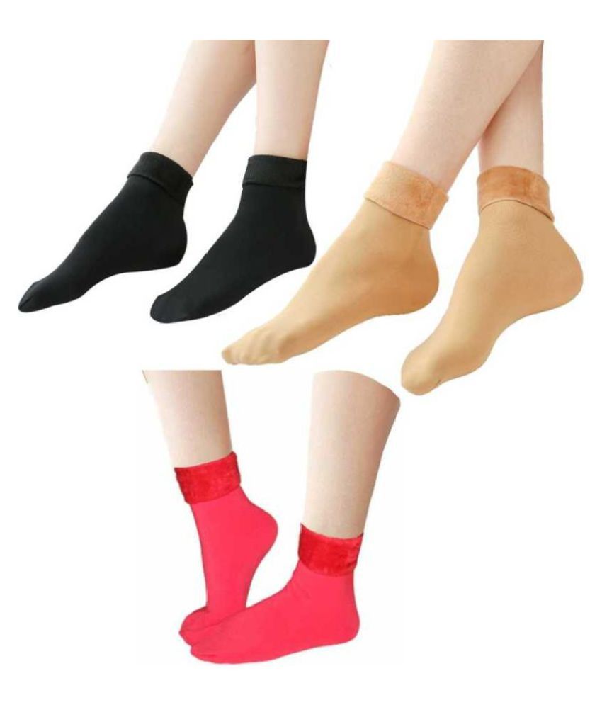     			Total Health Unisex Thermal Warm Winter Socks With Thumb Partition (Pack Of 3)