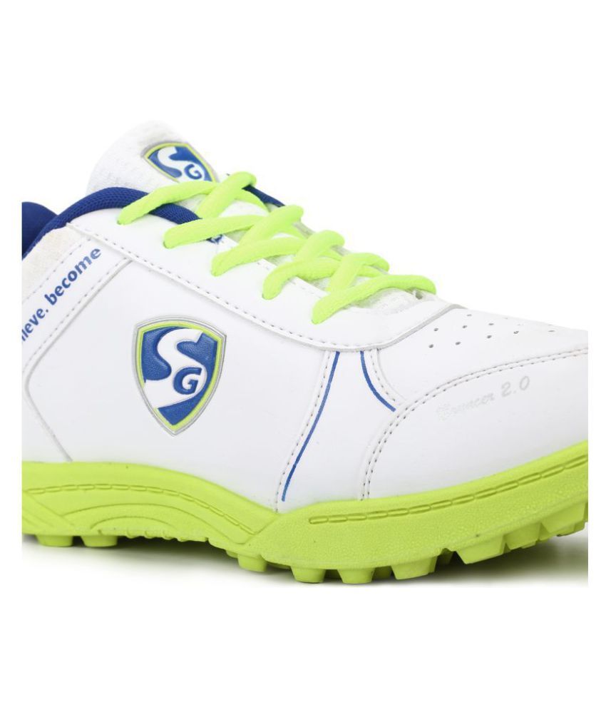 light weight cricket shoes