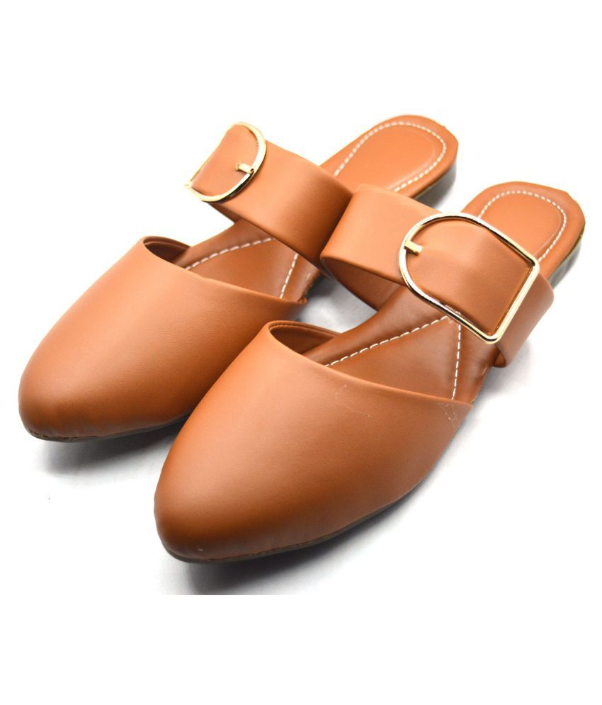 tan ballerinas