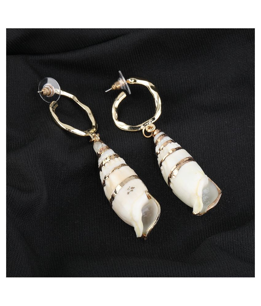     			SILVER SHINE  Unique Shell Design Earring For Girls and Women Jewellery