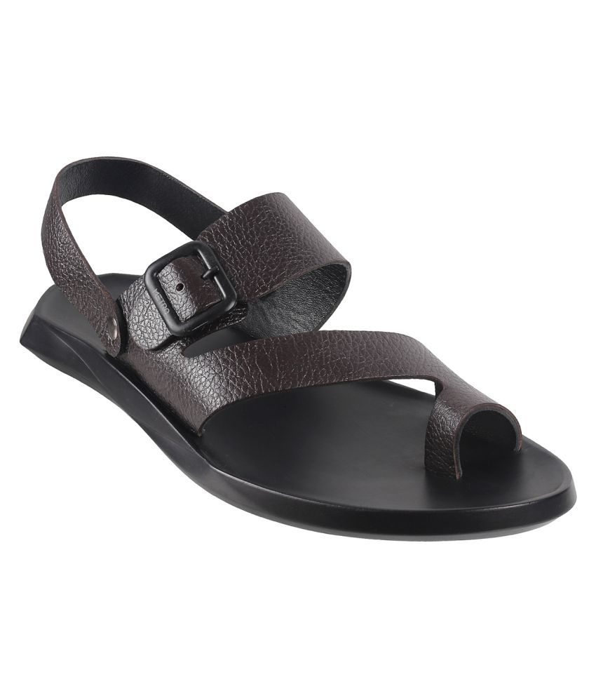 Metro Brown LEATHER Sandals Price in India- Buy Metro Brown LEATHER ...