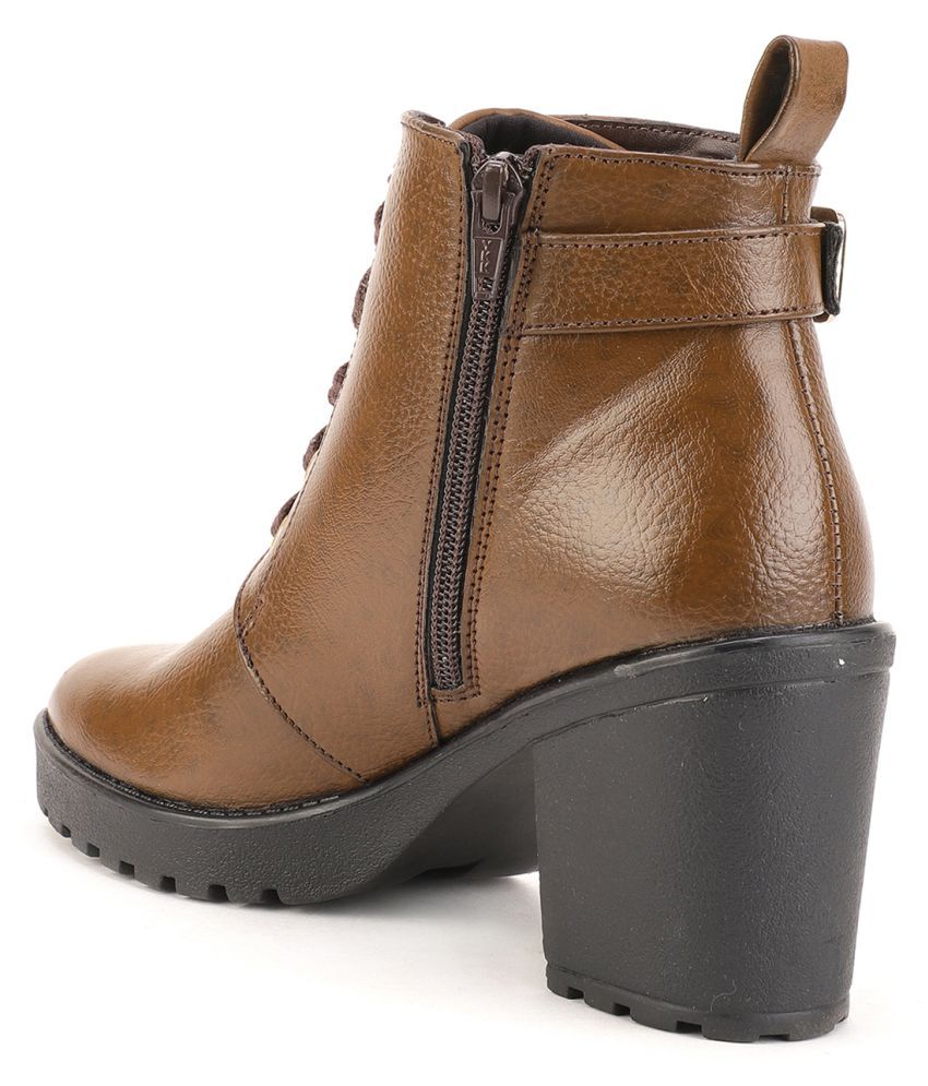 bruno manetti ankle boots