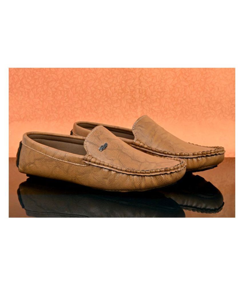 bucik beige loafers