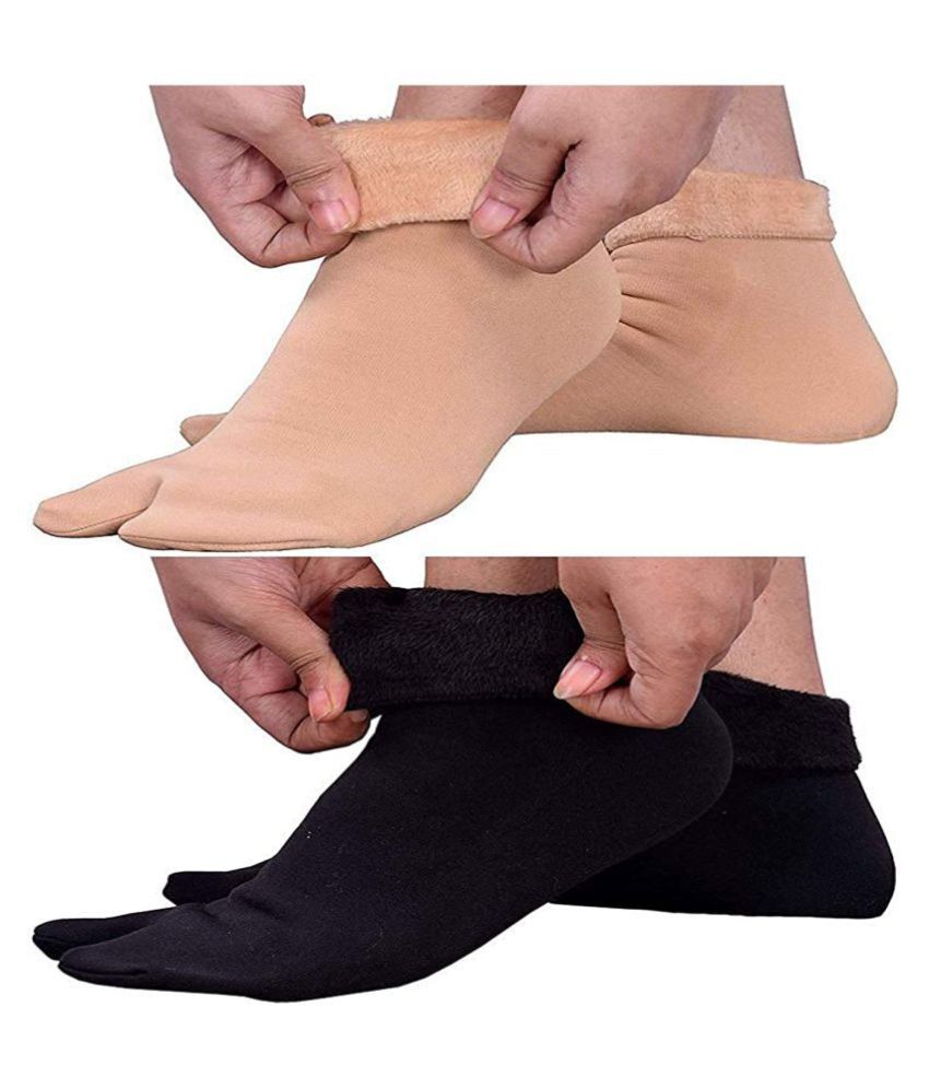     			Pack of 2 Warm Fleece Stretchy Elastic Velvet Socks For Girls/Women (With Thumb, Free Size)