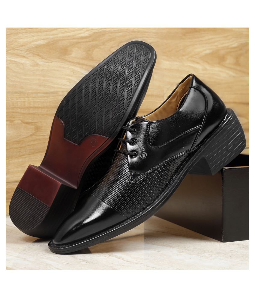     			YUVRATO BAXI Derby Artificial Leather Black Formal Shoes