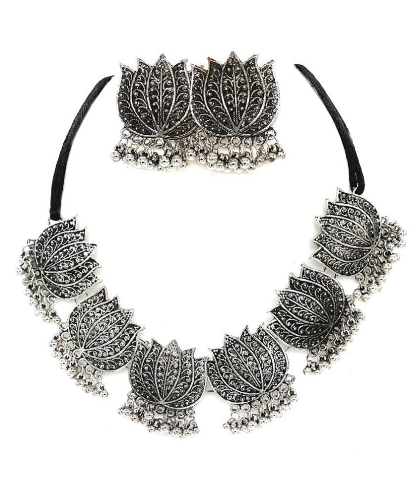     			Shah Enterprises Alloy Silver Traditional Necklaces Set Choker