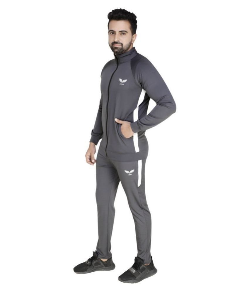 akoo jogging suit