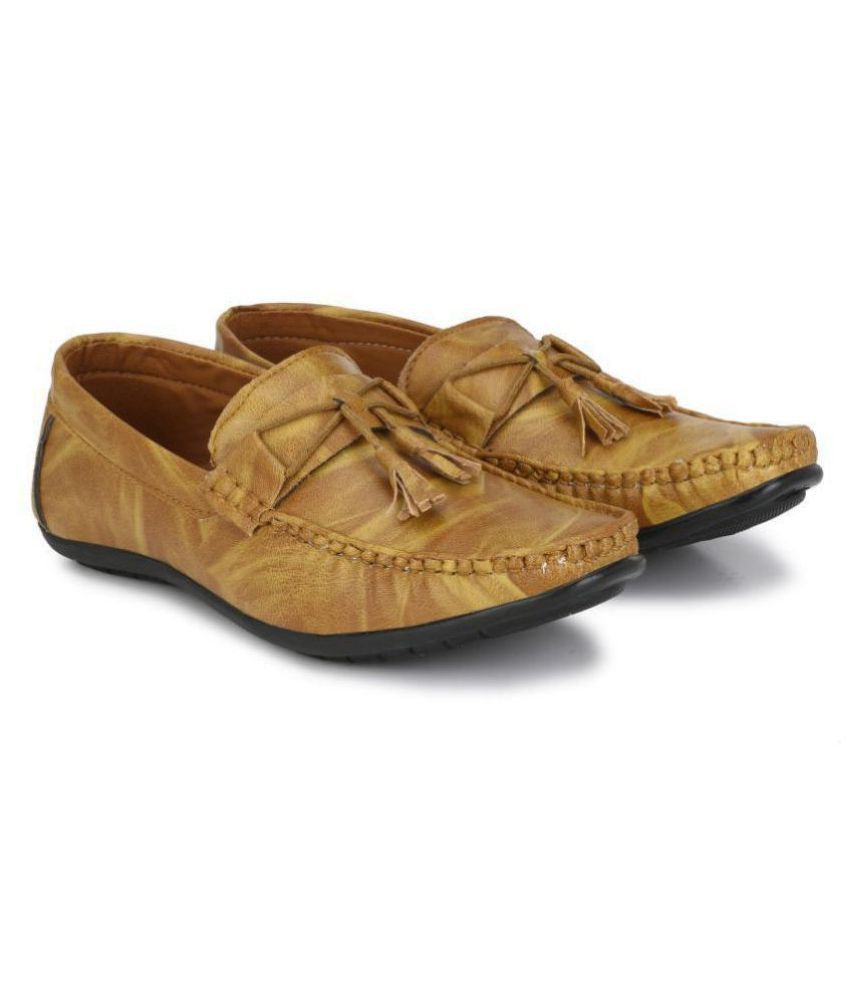bucik beige loafers