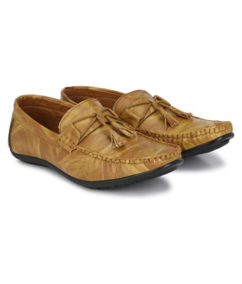 bucik beige loafers