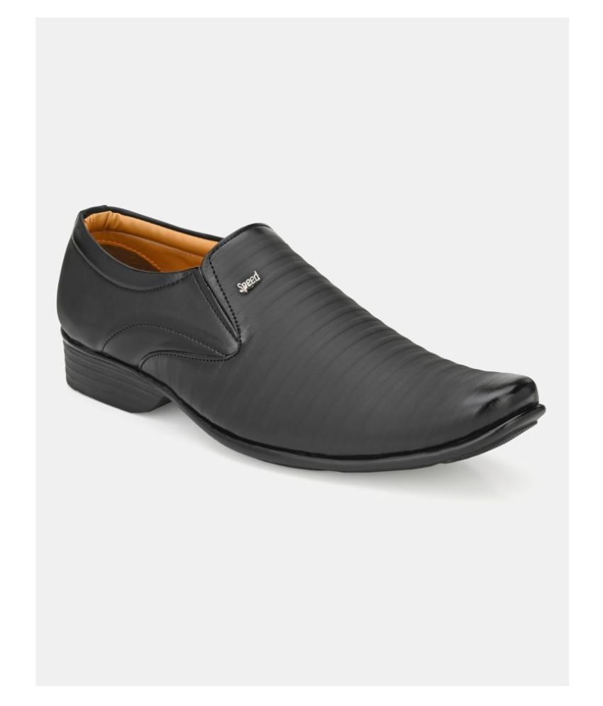     			Kwiclo Black Formal Shoes