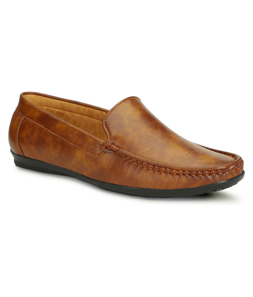     			Buxton - Tan Men's Driving loafers
