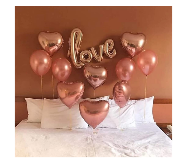     			Blooms Event Rose Gold love combo