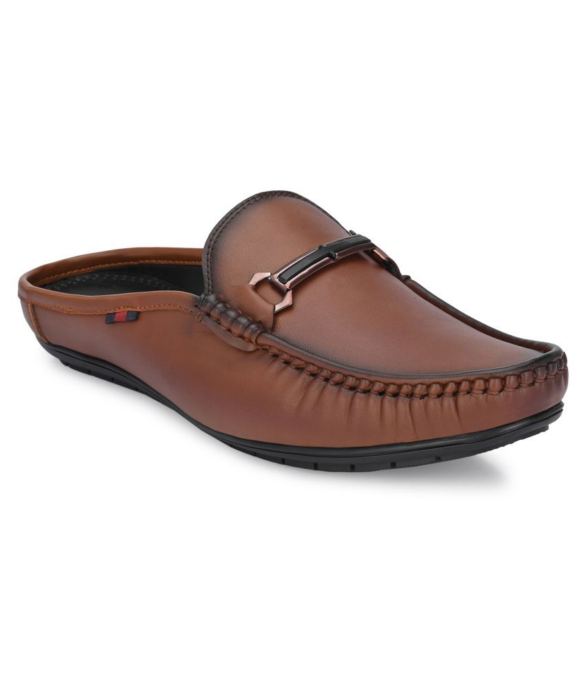     			Leeport Tan Loafers