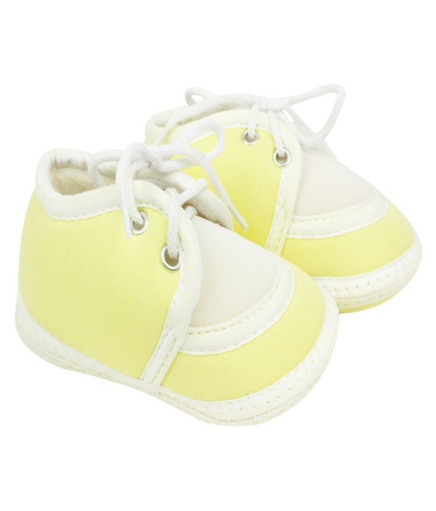     			Neska Moda Baby Unisex Lace Yellow Booties/Shoes For 0 To 12 Months Infants-SK146