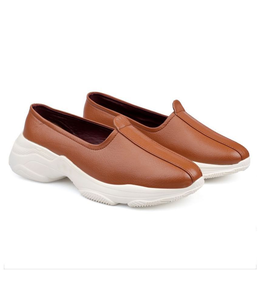     			BXXY Outdoor Tan Casual Shoes