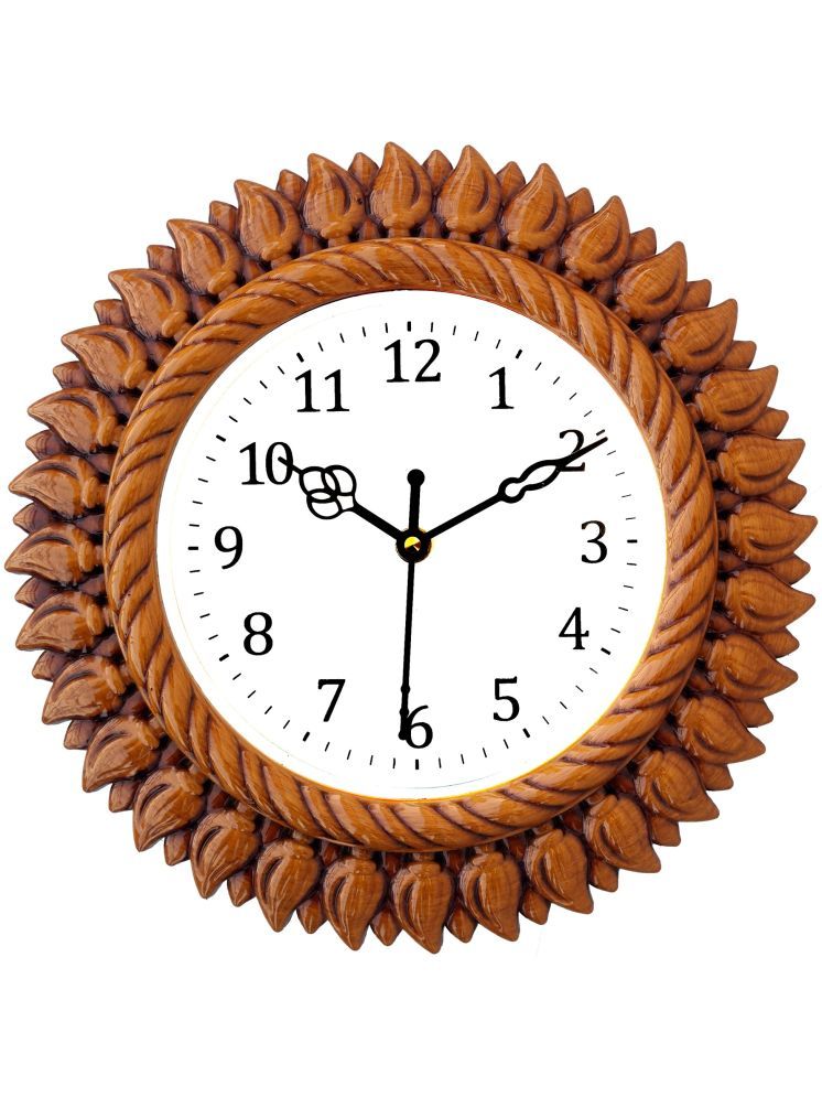     			shivaira Assymetric Analog Wall Clock