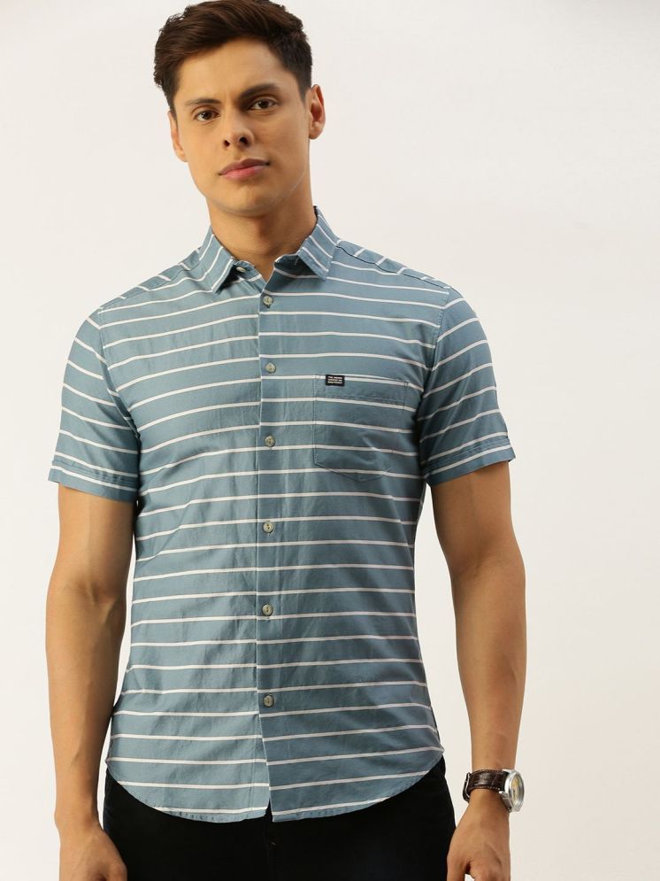     			The Indian Garage Co Men Grey & White Slim Fit Striped Casual Shirt