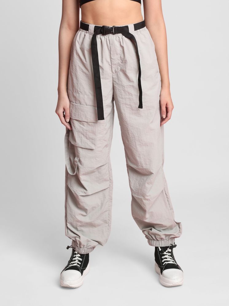     			Bene Kleed Women Loose Fit High-Rise Cargos Trousers