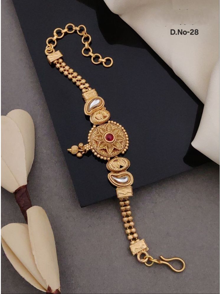     			Shivay Fashion Gold Bracelet ( Pack of 1 )