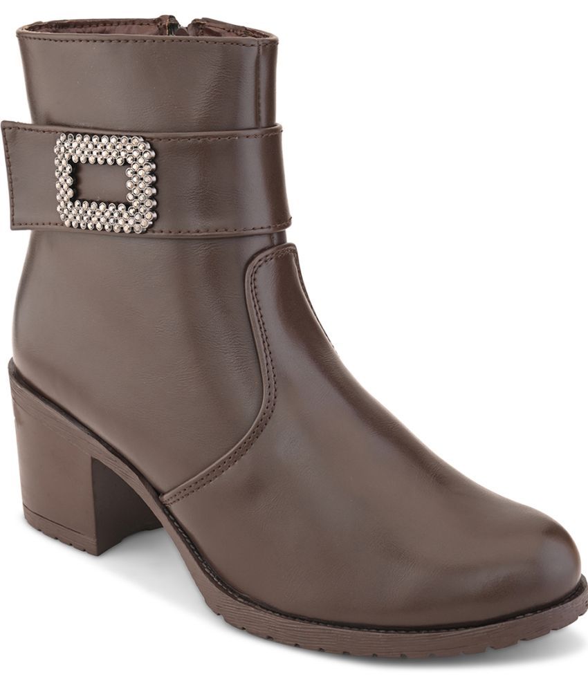     			Fentacia Brown Women's Ankle Length Boots