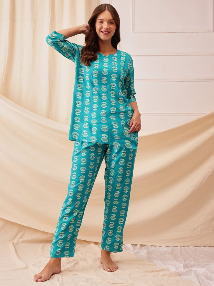     			Clovia Turquoise Rayon Women's Nightwear Nightsuit Sets ( Pack of 1 )