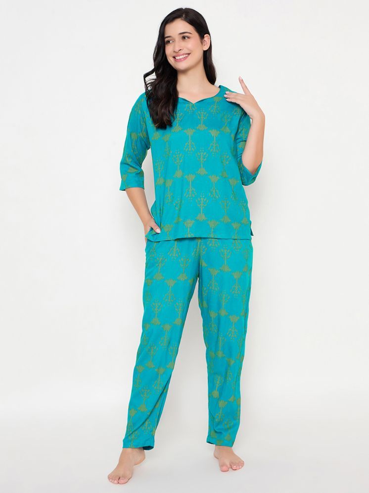     			Clovia Turquoise Rayon Women's Nightwear Nightsuit Sets ( Pack of 1 )