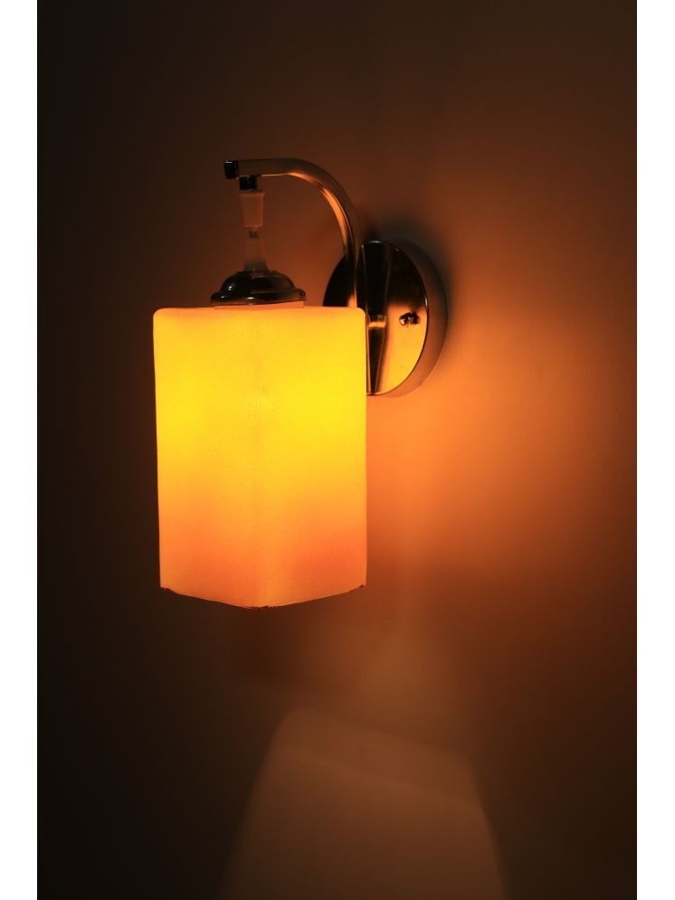     			VAGalleryKing Yellow Down Light Wall Lamp ( Pack of 1 )