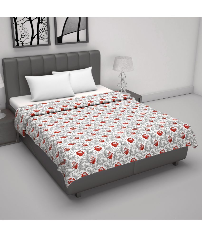     			DIVINE CASA Cotton Floral Printed Double Bed Blanket ( 220 cm x 205 cm ) - Red ( Pack of 1 )