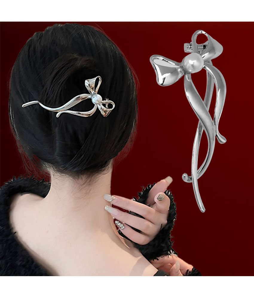     			LYKAA Silver Women's Hair Clip ( Pack of 1 )