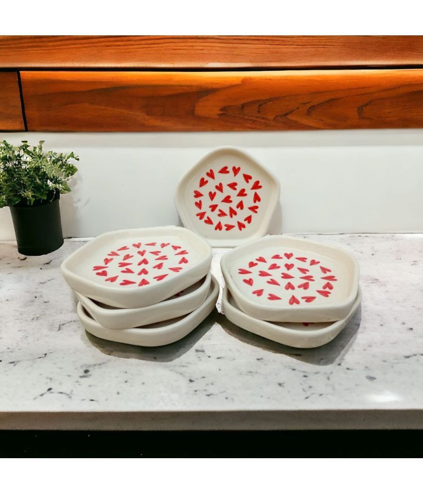     			Malaiakh 6 Pcs Ceramic Red Quarter Plate