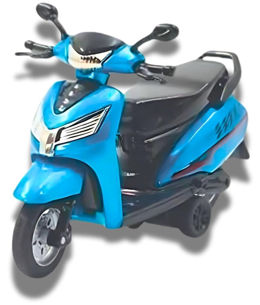     			Bestiva Dashing Scooter Pull Back Toy Openable Seat Rear Wheel Suspension