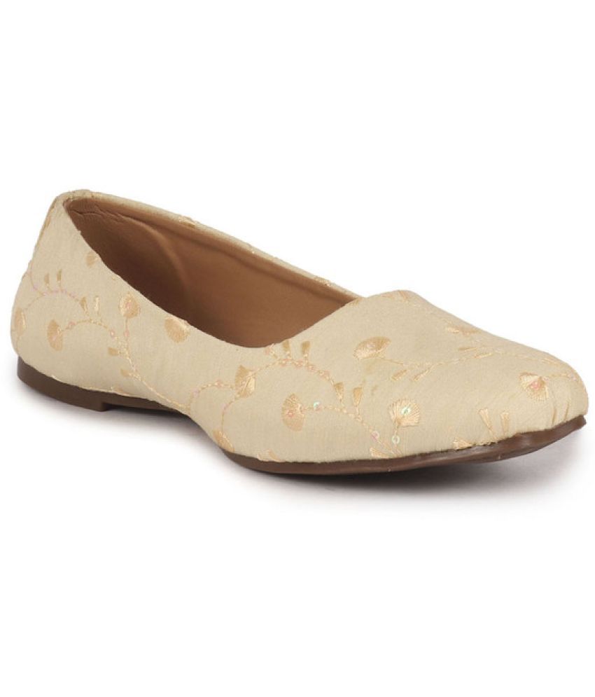     			Fausto Cream Women's Slip On