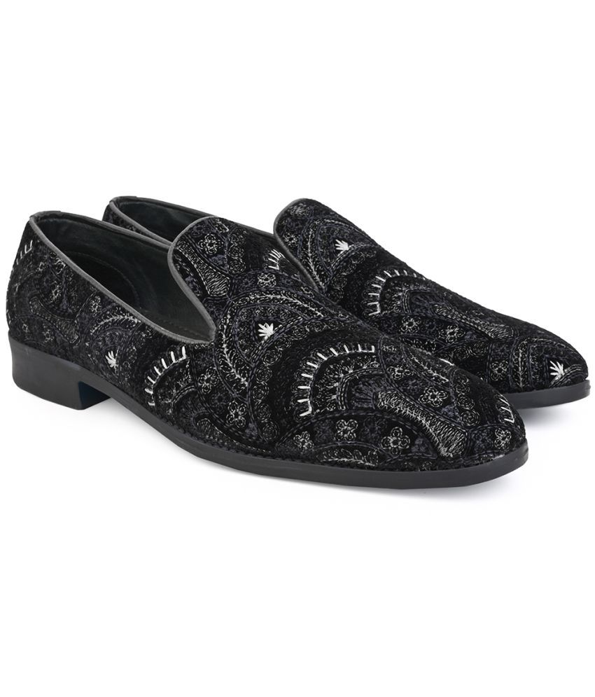     			lues carlton Black Men's Jutti