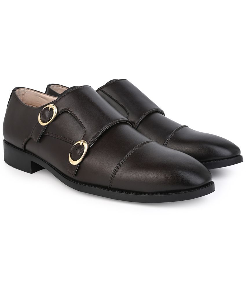     			lues carlton Brown Men's Slip On Formal Shoes